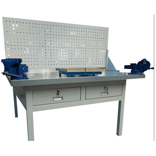 铁板四工位钳工实训台(图1) 铁板四工位钳工实验台,汽车点火系统实验台