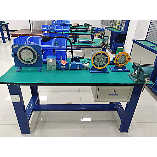 助力电工学员成为行业翘楚：电工实训台的重要作用(图2)